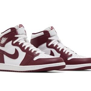 *NEW* Nike burgundy and White High-Top Sneakers